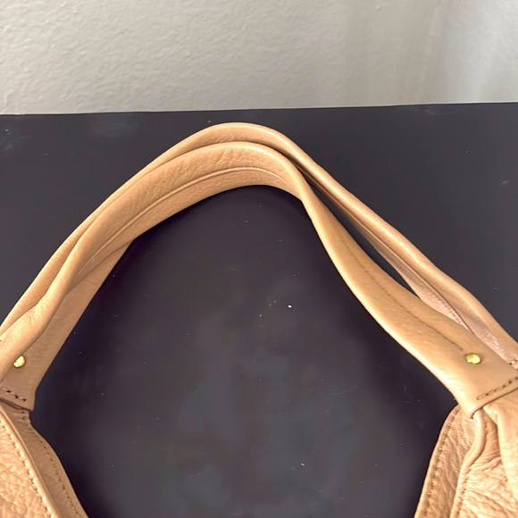Michael Kors Beige Leather Hobo Bag Purse - Good condition - Picture 6 of 10
